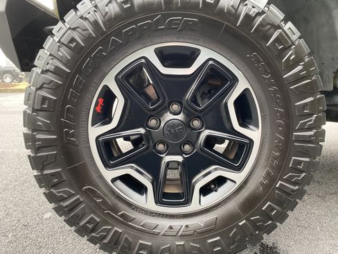 Used 2013 Jeep Wrangler Sport image 13