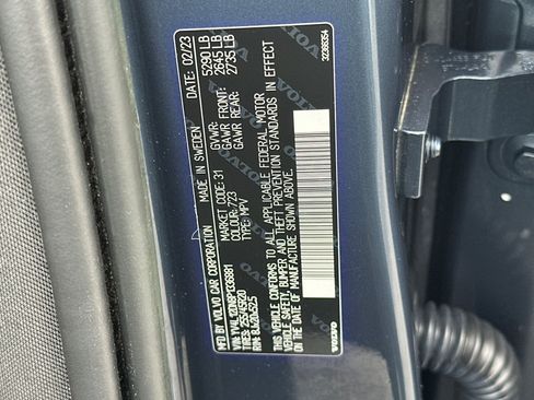 Used 2023 Volvo XC60 B5 Plus w/ Climate Package FWD image 36