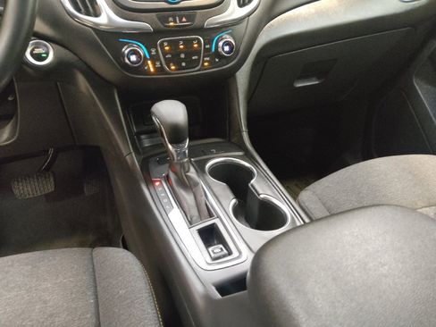 Used 2023 Chevrolet Equinox LT w/ Driver Convenience Package AWD/4WD image 26