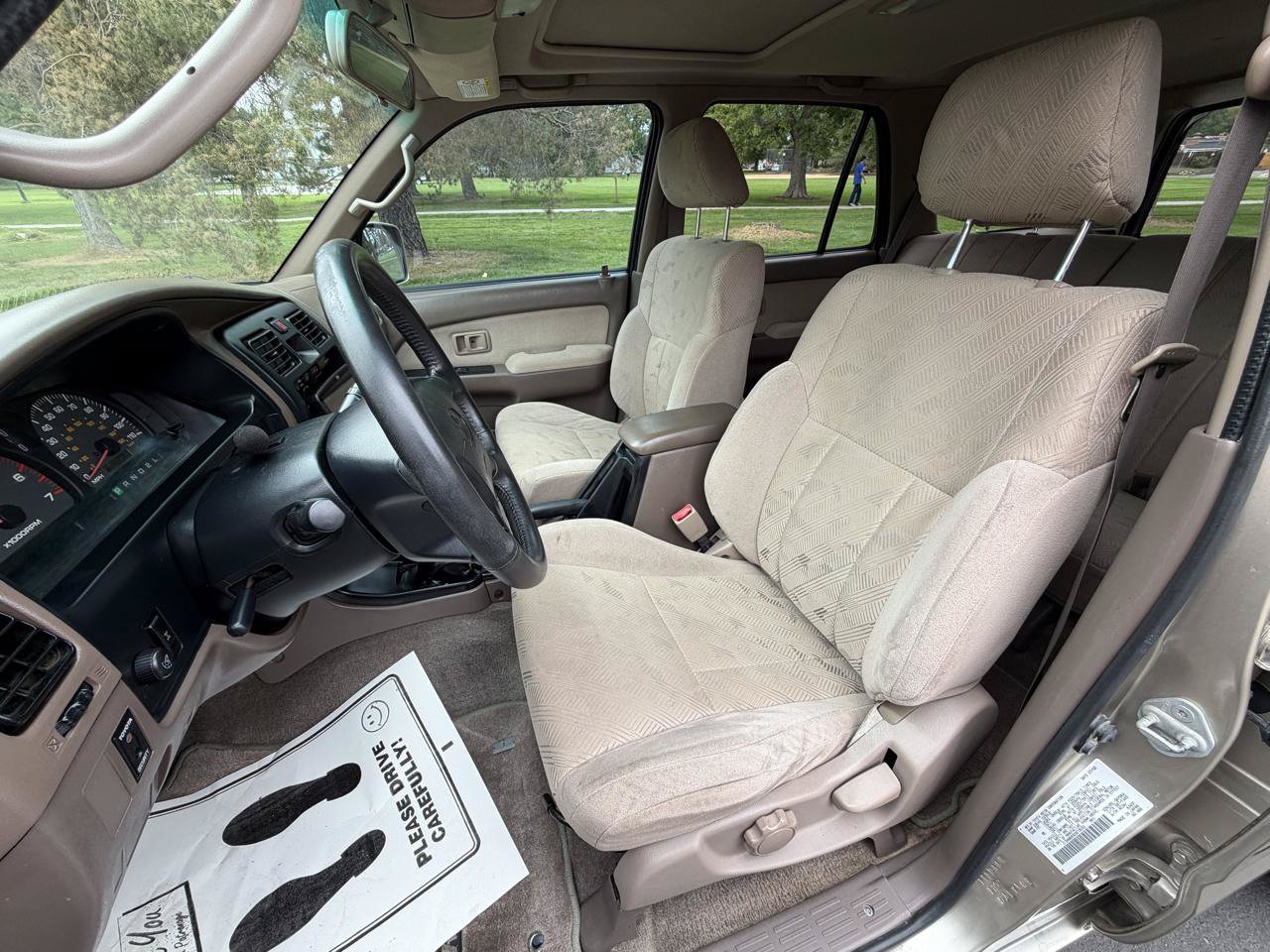 Used 2001 Toyota 4Runner SR5 AWD/4WD image 12