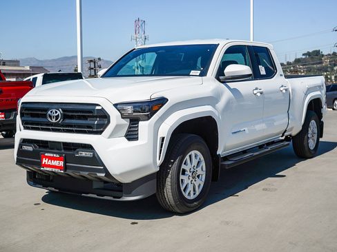 New 2025 Toyota Tacoma SR5 image 3