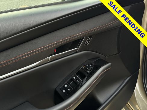 Used 2025 MAZDA MAZDA3 Carbon image 18