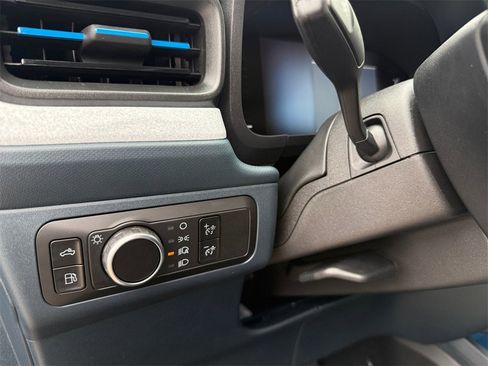 New 2025 Ford Maverick XLT w/ XLT Luxury Package image 21