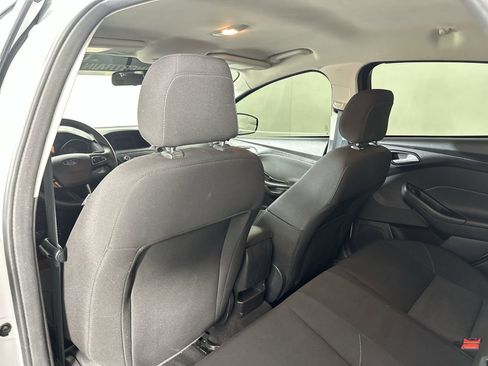 Used 2018 Ford Focus SE image 24