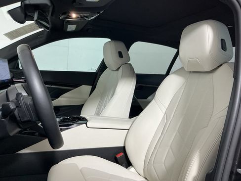 Certified 2025 BMW 530i w/ M Sport Package RWD image 23
