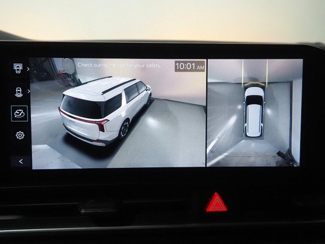 Used 2025 Kia Carnival SX Prestige FWD image 42