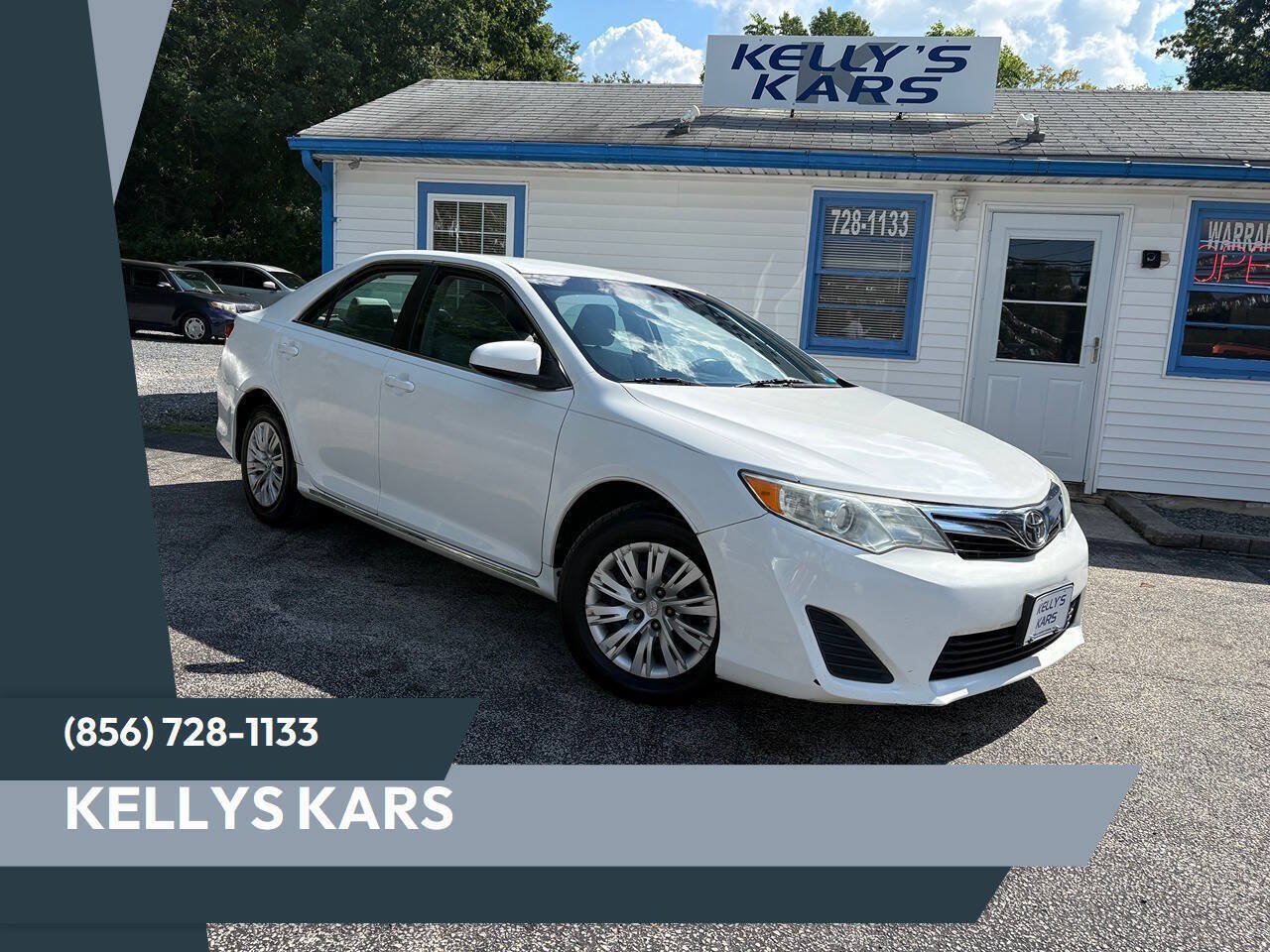 Used 2013 Toyota Camry LE FWD image 1