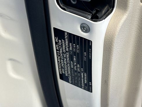 Used 2023 Mercedes-Benz EQS 450+ SUV image 20