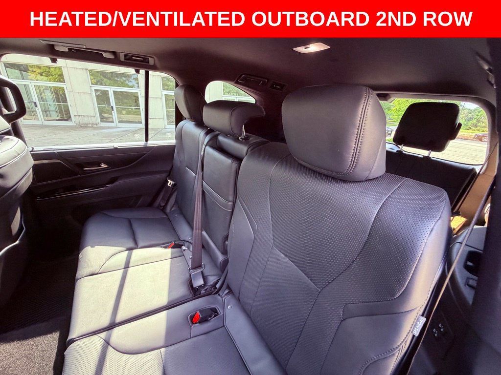 Certified 2025 Lexus LX 700h Overtrail AWD/4WD image 19