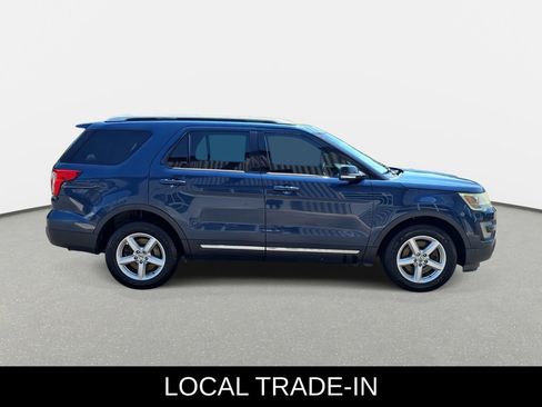 Used 2016 Ford Explorer XLT w/ Equipment Group 201A AWD/4WD image 4