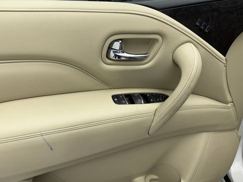 Used 2023 INFINITI QX80 Luxe w/ Cargo Package image 39