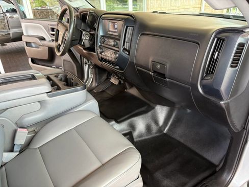 Used 2017 Chevrolet Silverado 2500 W/T RWD image 21