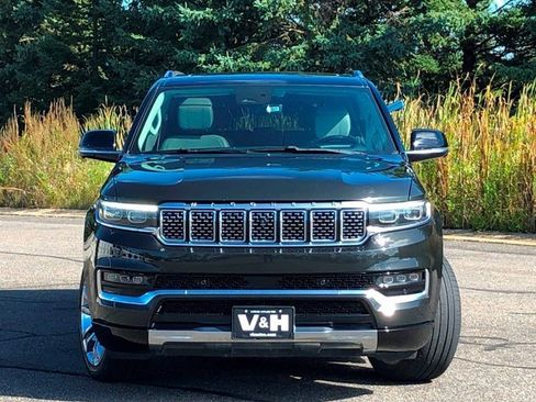 Used 2023 Jeep Grand Wagoneer Series II image 36