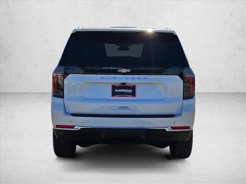 New 2026 Chevrolet Suburban LS image 8