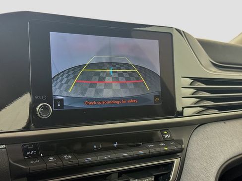 Used 2025 Toyota Camry LE FWD image 22