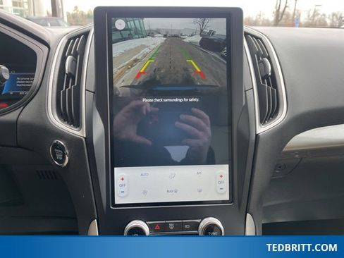 Certified 2024 Ford Edge SE image 33