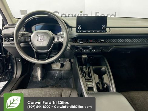 Used 2024 Honda Accord EX image 25
