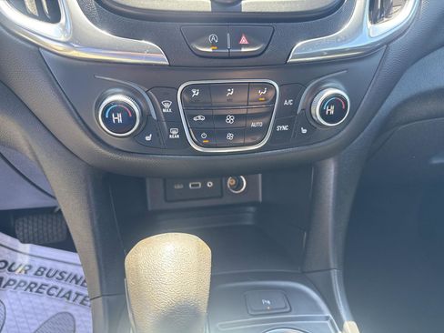 Used 2024 Chevrolet Equinox LT w/ LPO, Floor Liner Package FWD image 27
