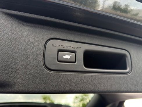 Certified 2023 Honda Pilot Elite image 22