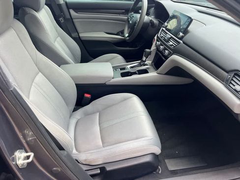 Used 2019 Honda Accord EX image 13