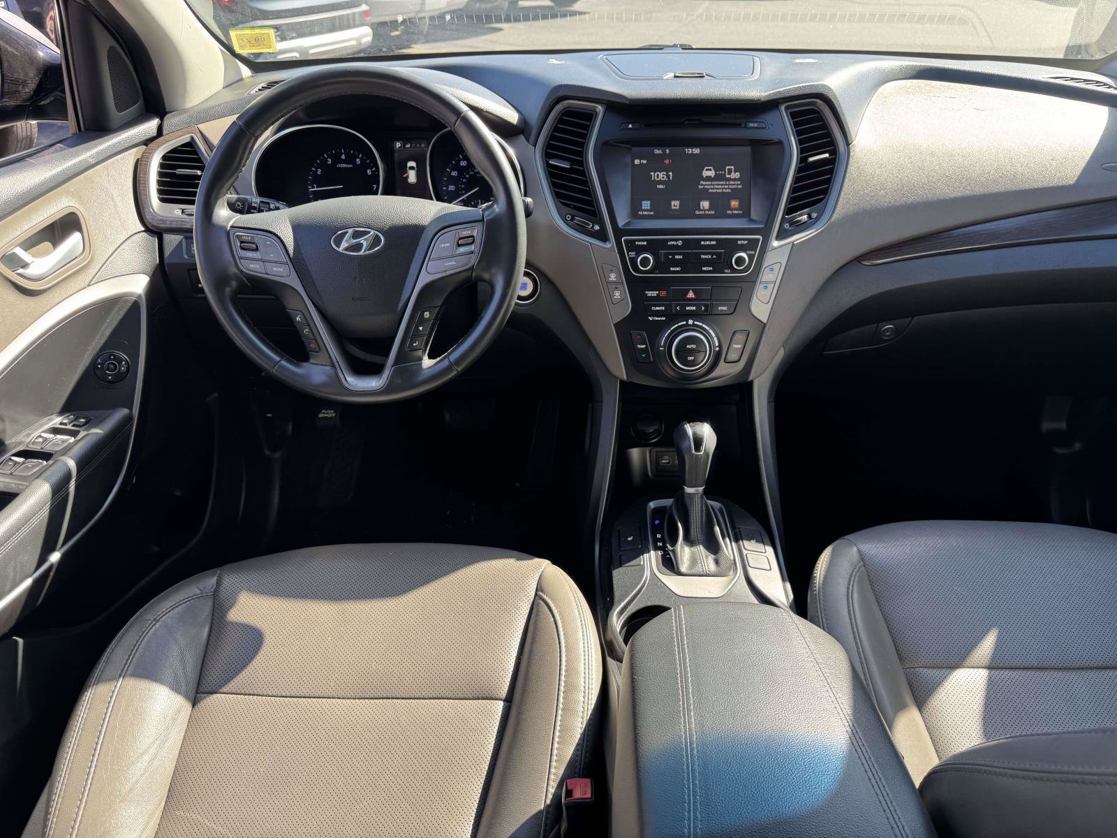 Used 2017 Hyundai Santa Fe Sport AWD/4WD image 11
