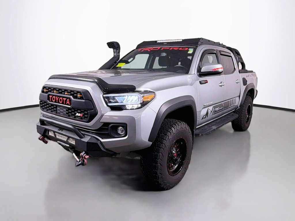 Used 2023 Toyota Tacoma TRD Off-Road AWD/4WD image 2