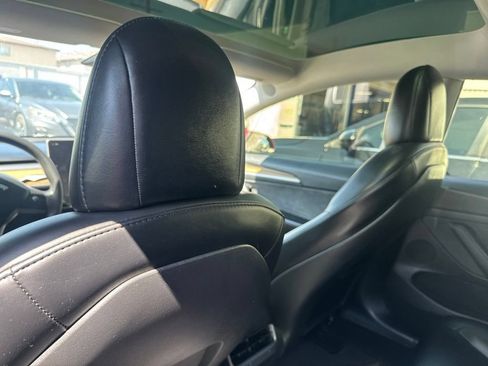 Used 2022 Tesla Model 3 Long Range AWD/4WD image 8
