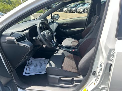 Used 2026 Toyota Corolla SE FWD image 25