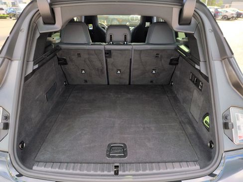 Used 2025 BMW iX M60 image 32