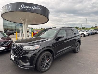 New 2025 Ford Explorer ST-Line w/ Premium Package