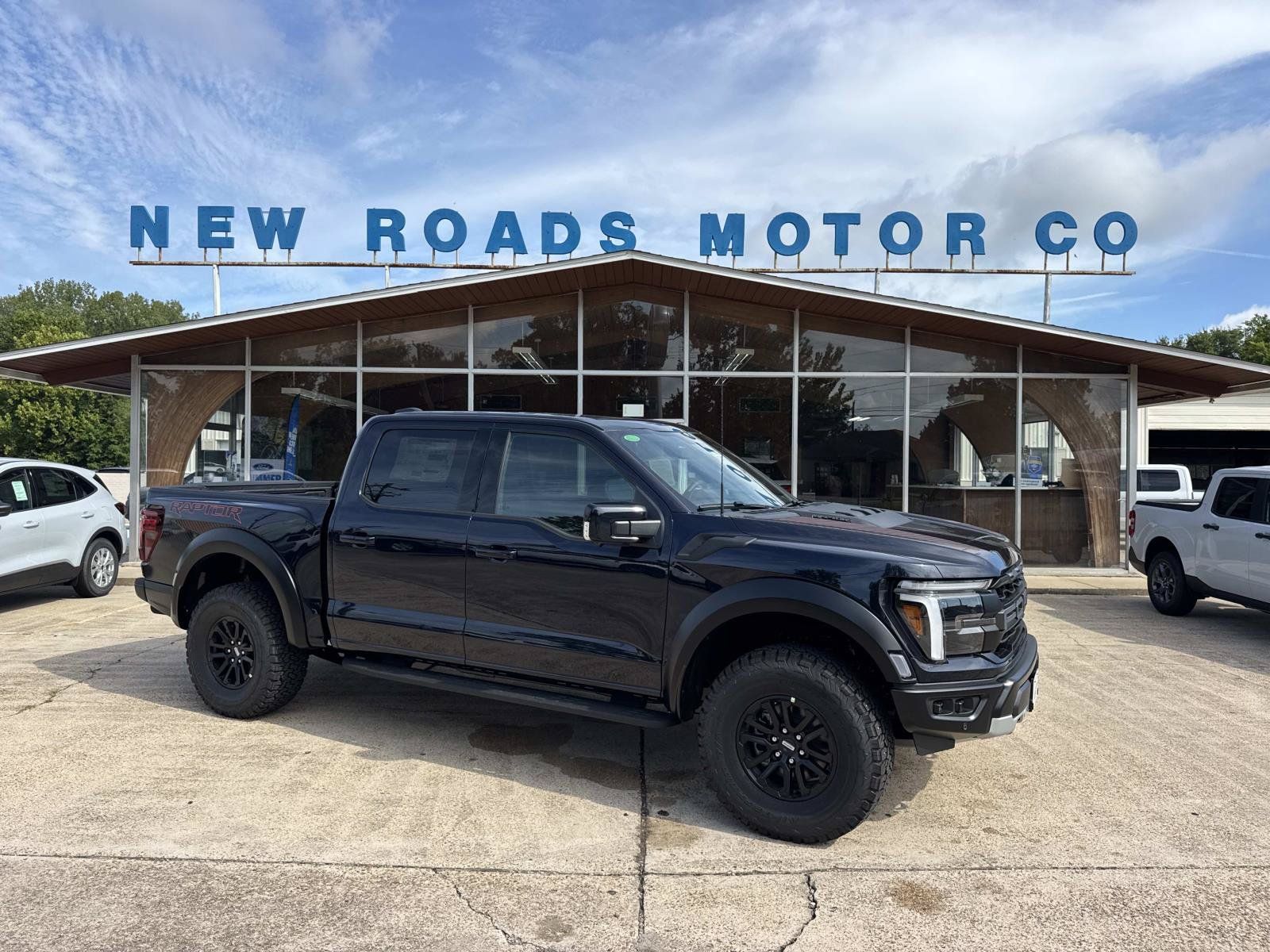 New 2026 Ford F150 Raptor AWD/4WD image 1