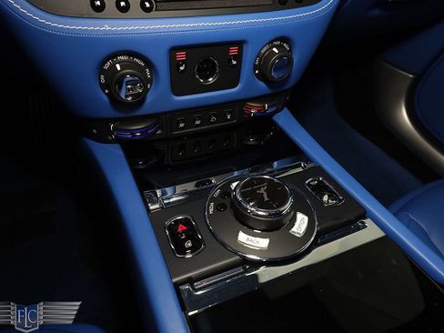 Used 2020 Rolls-Royce Dawn image 34