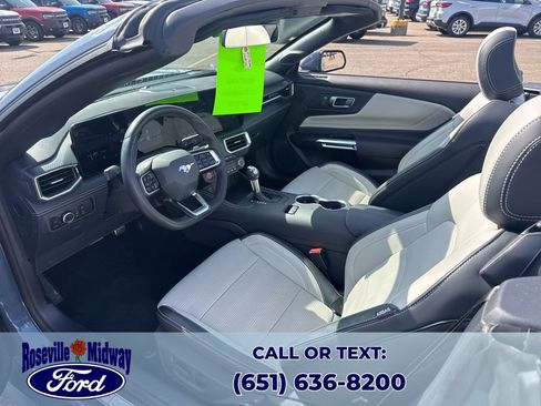 Used 2025 Ford Mustang GT Premium image 27