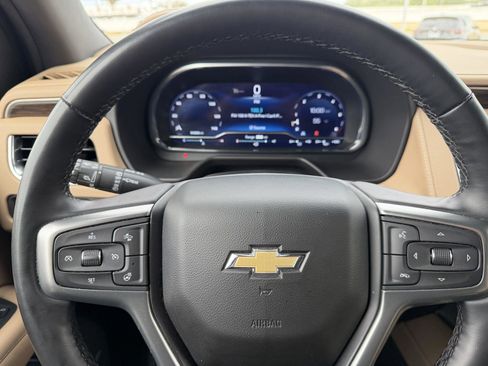 Used 2024 Chevrolet Suburban Premier image 15