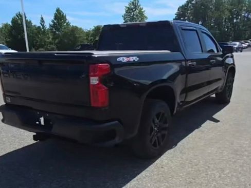 Used 2022 Chevrolet Silverado 1500 Custom w/ LPO, Dark Essentials Package AWD/4WD image 4