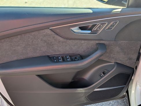 Used 2022 Audi RS Q8 image 12