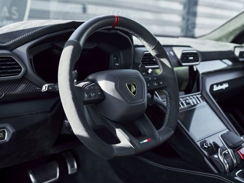 Used 2024 Lamborghini Urus Performante image 41