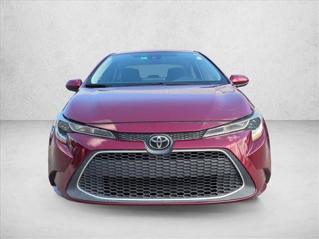 Used 2022 Toyota Corolla LE FWD image 2