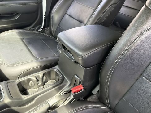 Used 2021 Jeep Wrangler Unlimited Sahara w/ Cold Weather Group image 22