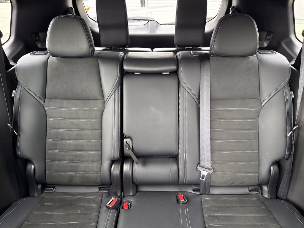 Used 2025 Mitsubishi Outlander SE AWD/4WD image 37