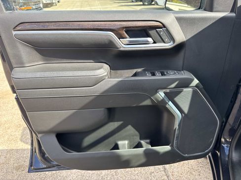 Used 2023 GMC Sierra 1500 Elevation image 17