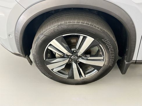 Used 2023 Nissan Rogue SL w/ SL Premium Package AWD/4WD image 11