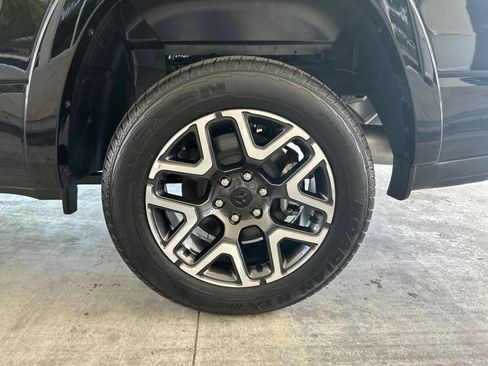 Used 2026 RAM 1500 Laramie AWD/4WD image 18