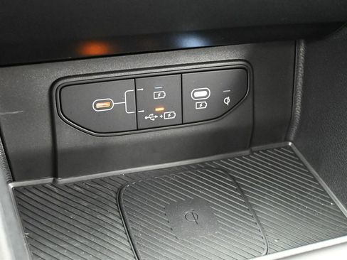 Used 2026 Kia Sportage EX w/ EX Panorama Roof Package image 40