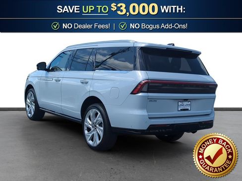 Certified 2025 Lincoln Navigator Reserve AWD/4WD image 4