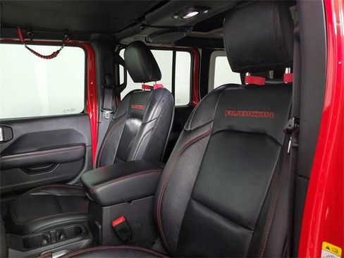 Used 2018 Jeep Wrangler Unlimited Rubicon w/ Dual Top Group image 21