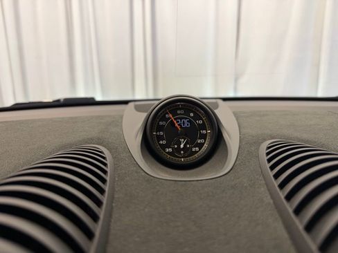 Certified 2025 Porsche 718 Boxster Spyder RS image 19