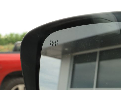 Used 2018 Nissan Pathfinder SV w/ SV All Weather Package image 49