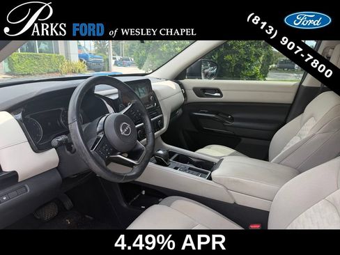 Used 2022 Nissan Pathfinder SV FWD image 7