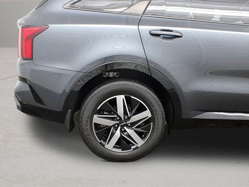 Used 2023 Kia Sorento EX w/ Panoramic Sunroof Package image 35